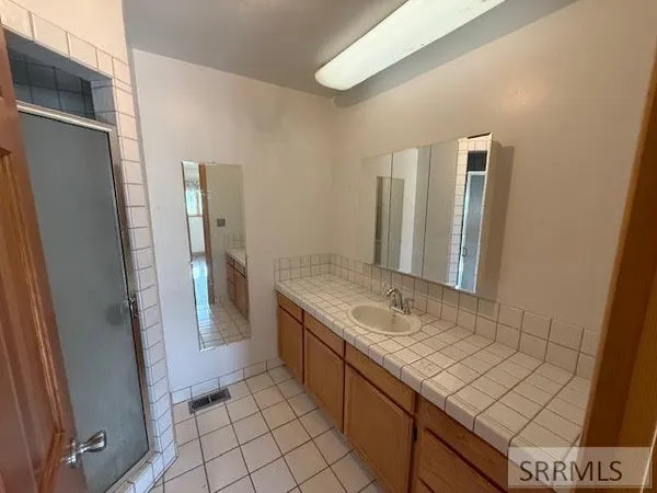 $399,900 | 379 Fairway Drive, Pocatello, ID 83201