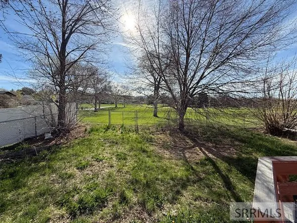 $399,900 | 379 Fairway Drive, Pocatello, ID 83201