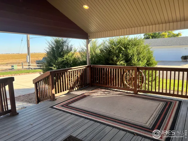 a view of deck with a floor