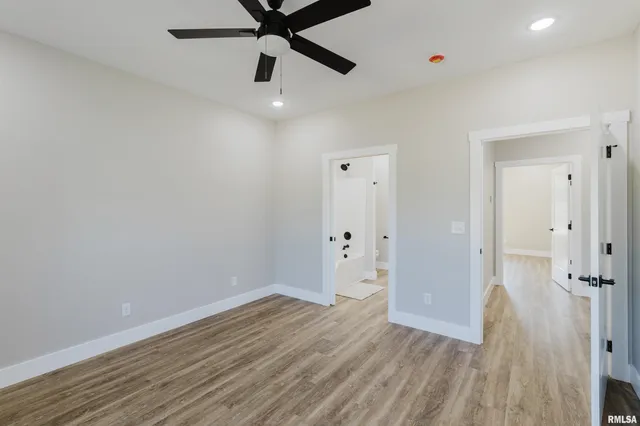 $479,900 | 704 Jonathan Lane, Carterville, IL 62918