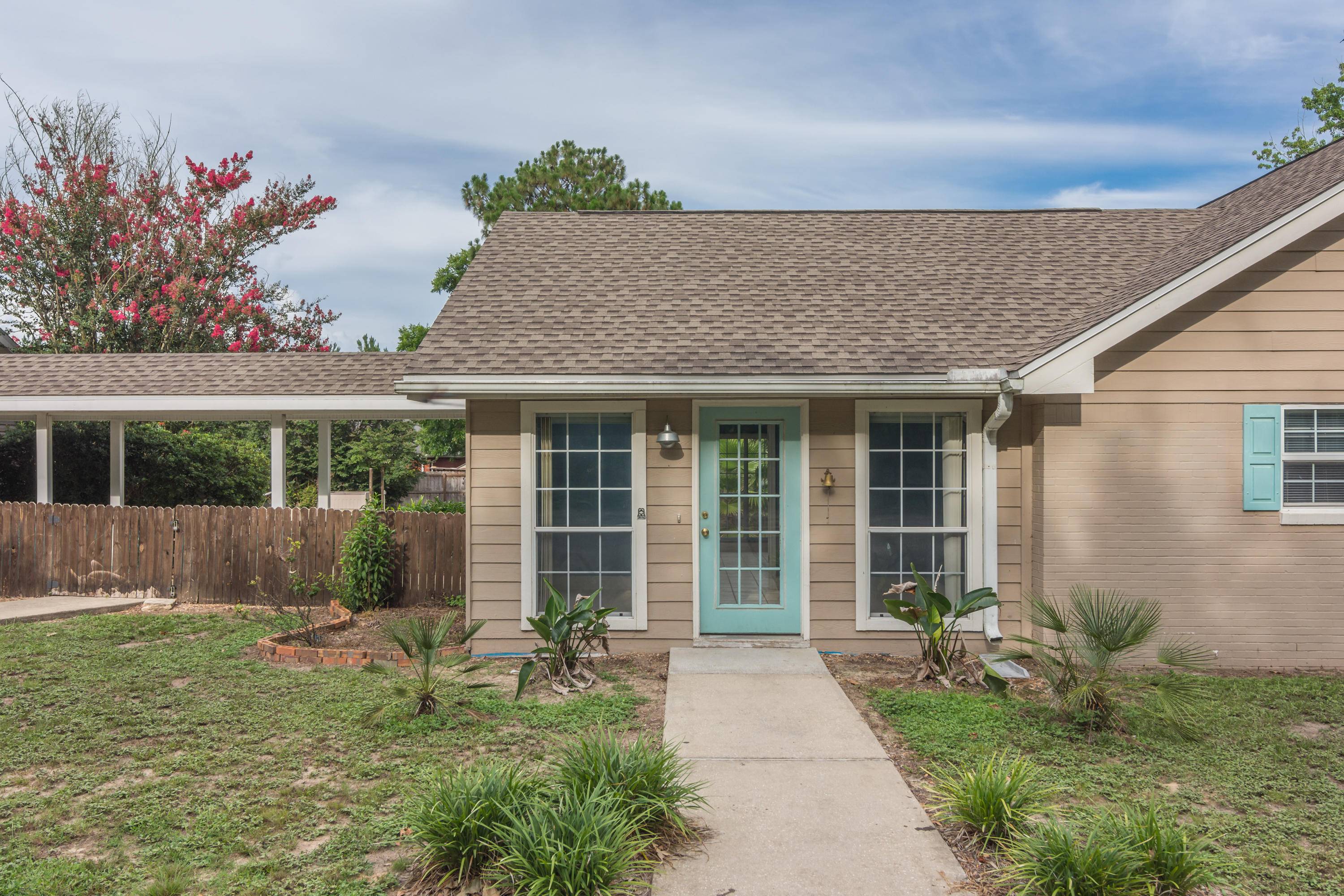 3165 Auburn Road Crestview, FL 32539 - Photo 38 of 44 a house view with a garden space