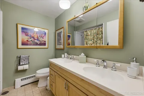 $749,000 | 1708 Longvalley Drive, Northbrook, IL 60062