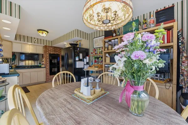 $749,000 | 1708 Longvalley Drive, Northbrook, IL 60062