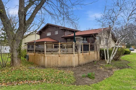 $749,000 | 1708 Longvalley Drive, Northbrook, IL 60062