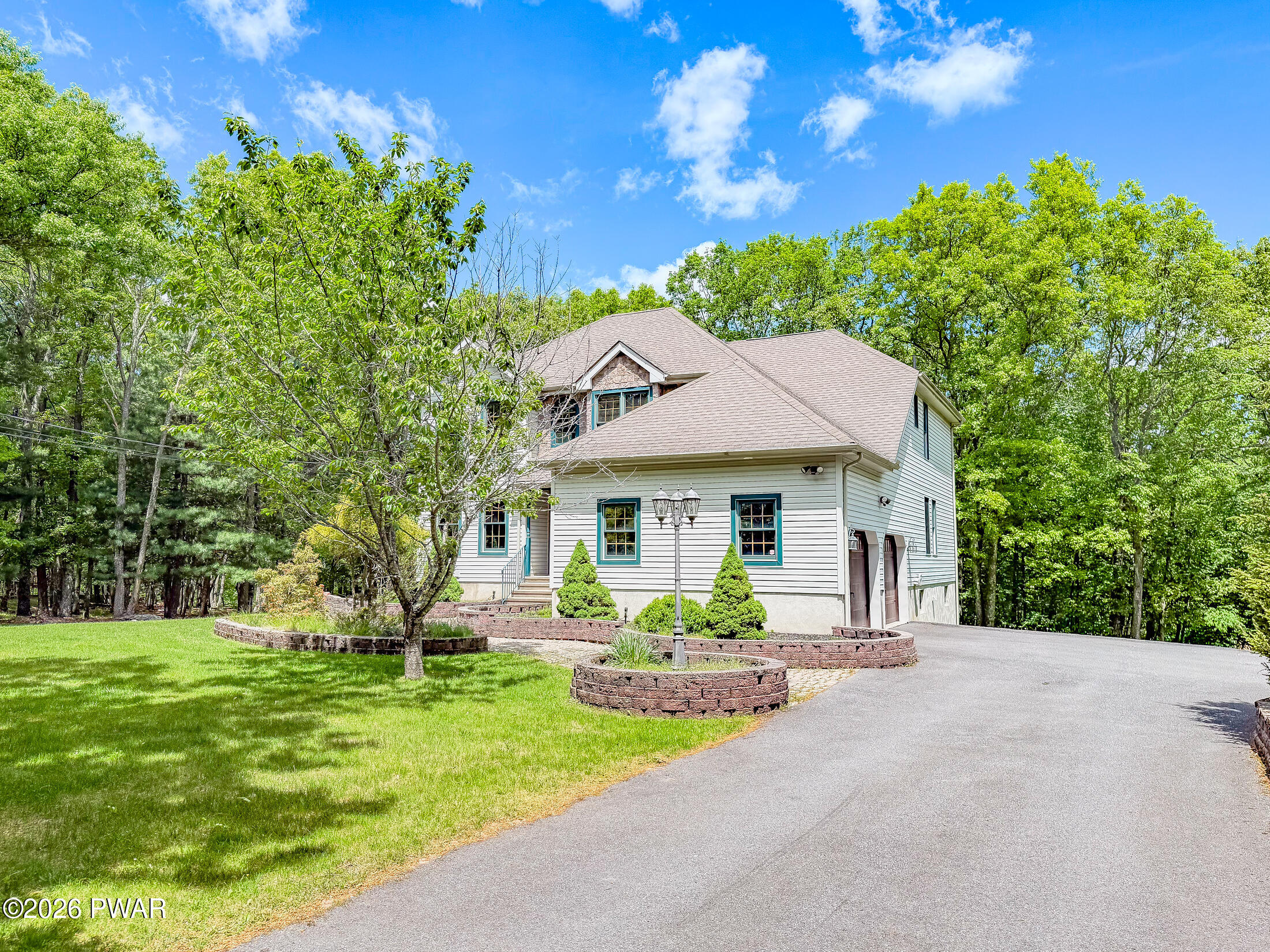 106 Quarry Lane Tafton, PA 18464 - Photo 2 of 80