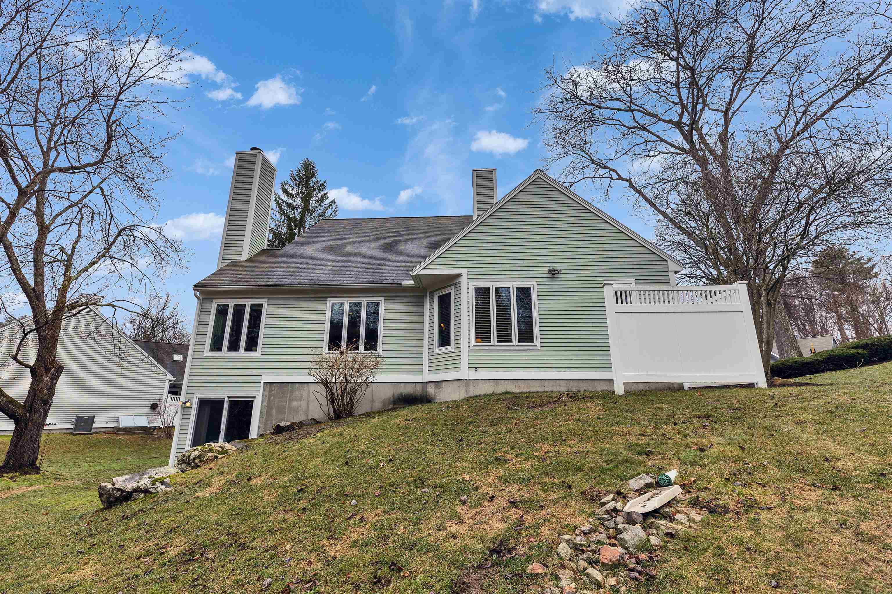 402 Straw Hill Road, Unit 402 Manchester, NH 03104 - Photo 3 of 53