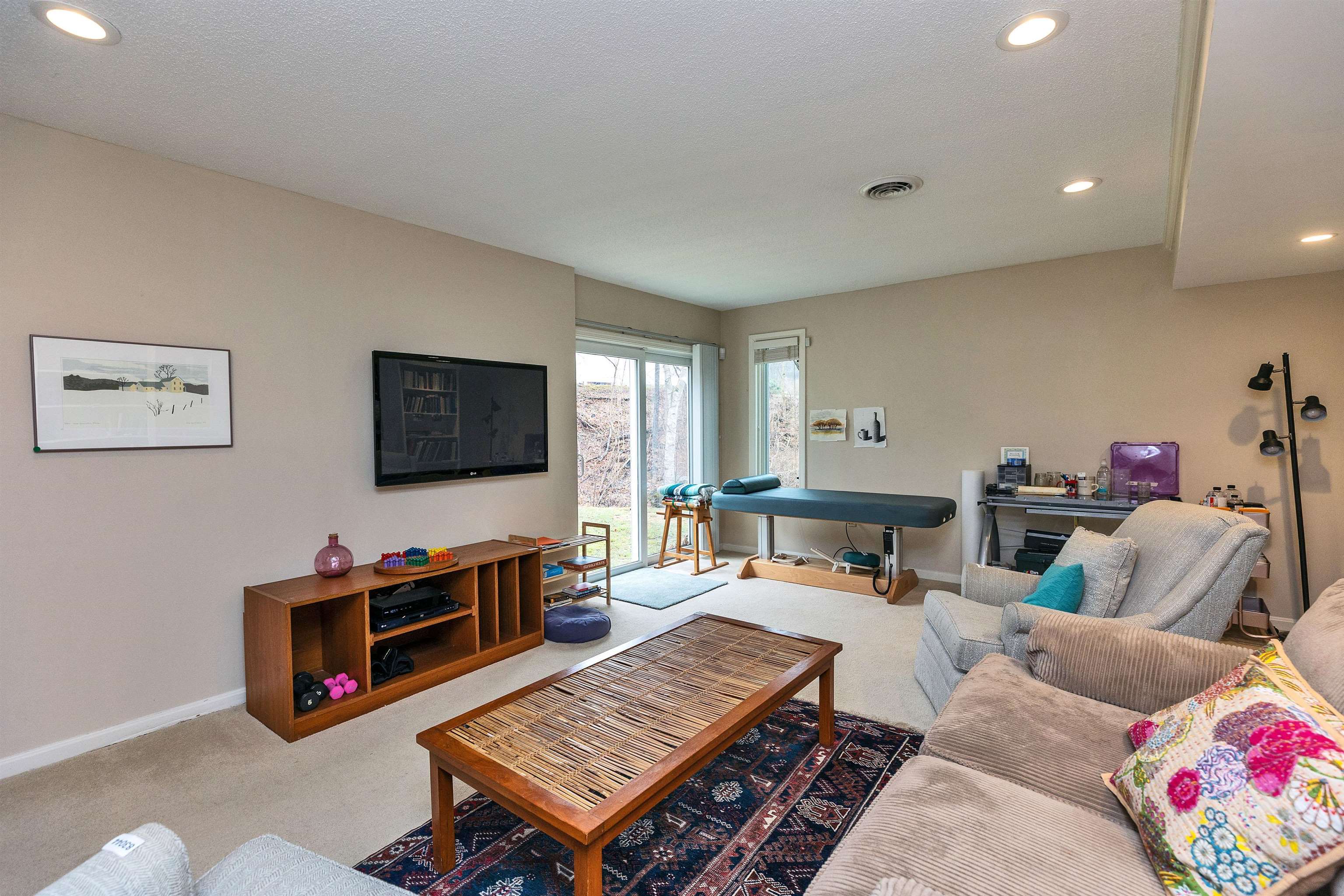 402 Straw Hill Road, Unit 402 Manchester, NH 03104 - Photo 32 of 53