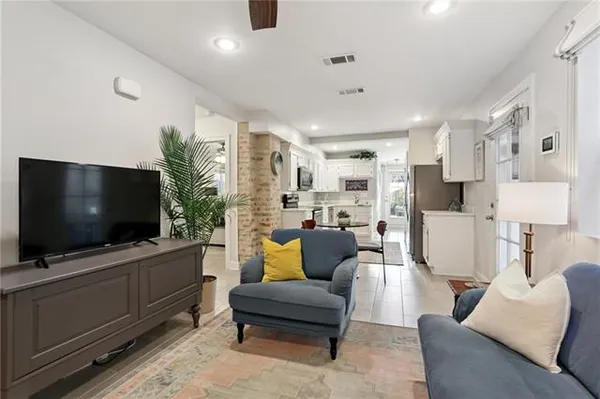 $325,000 | 729 Lyons Street, Unit A, New Orleans, LA 70115