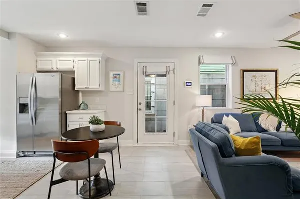 $325,000 | 729 Lyons Street, Unit A, New Orleans, LA 70115
