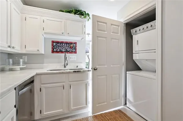 $325,000 | 729 Lyons Street, Unit A, New Orleans, LA 70115