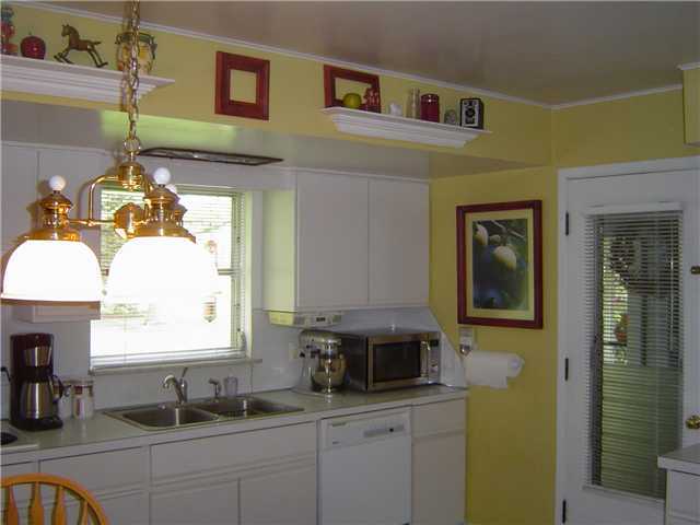3040 Courtright Road Columbus, OH 43232 - Photo 4 of 18 Gallery Image 4