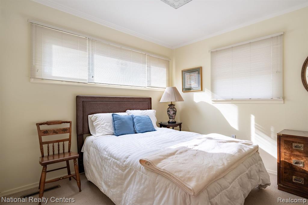 1648 Welch Road Walled Lake, MI 48390 - Photo 18 of 30 Gallery Image 18