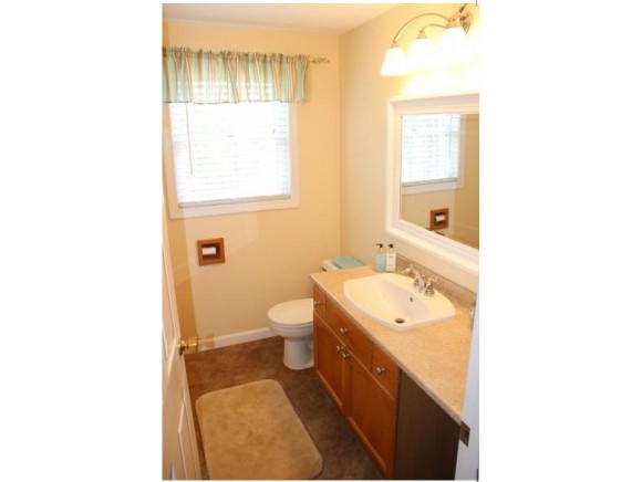 14 Field Road Windham, NH 03087 - Photo 20 of 29
