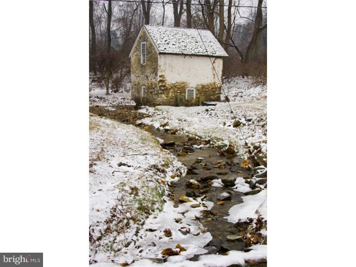 914 North Valley Forge Road Devon, PA 19333 - Photo 8 of 25