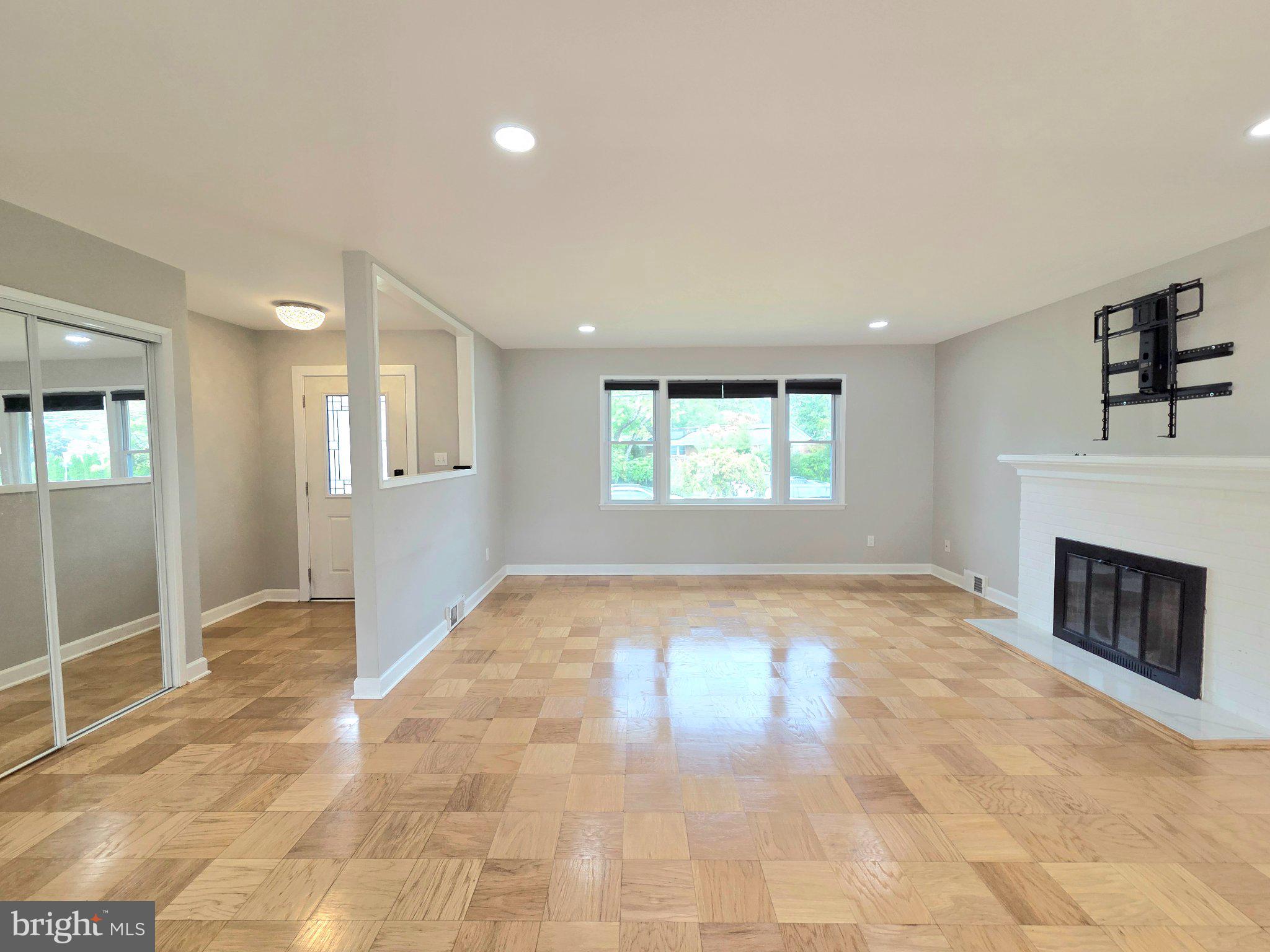 5311 Montgomery Street Springfield, VA 22151 - Photo 3 of 24 Gallery Image 3