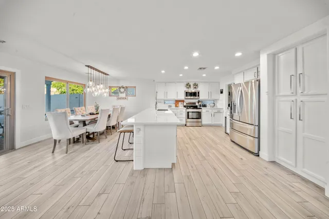 $674,990 | 1042 West Bruce Avenue, Gilbert, AZ 85233