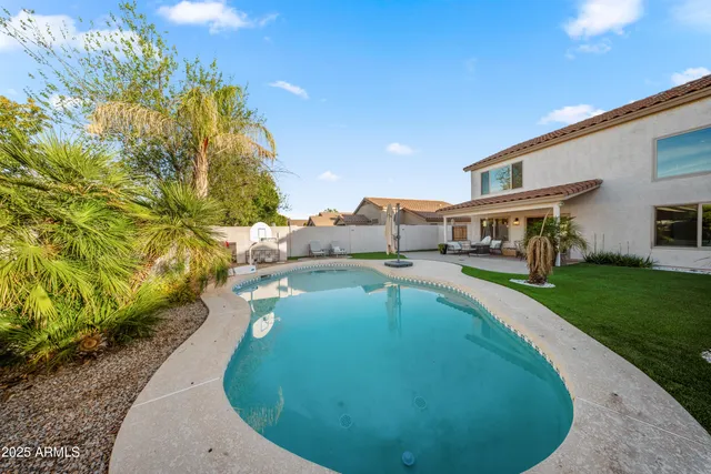 $674,990 | 1042 West Bruce Avenue, Gilbert, AZ 85233