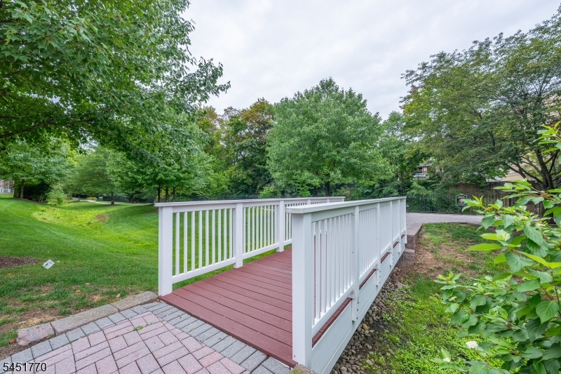 814 River Place Butler, NJ 07405 - Photo 26 of 31 Gallery Image 26