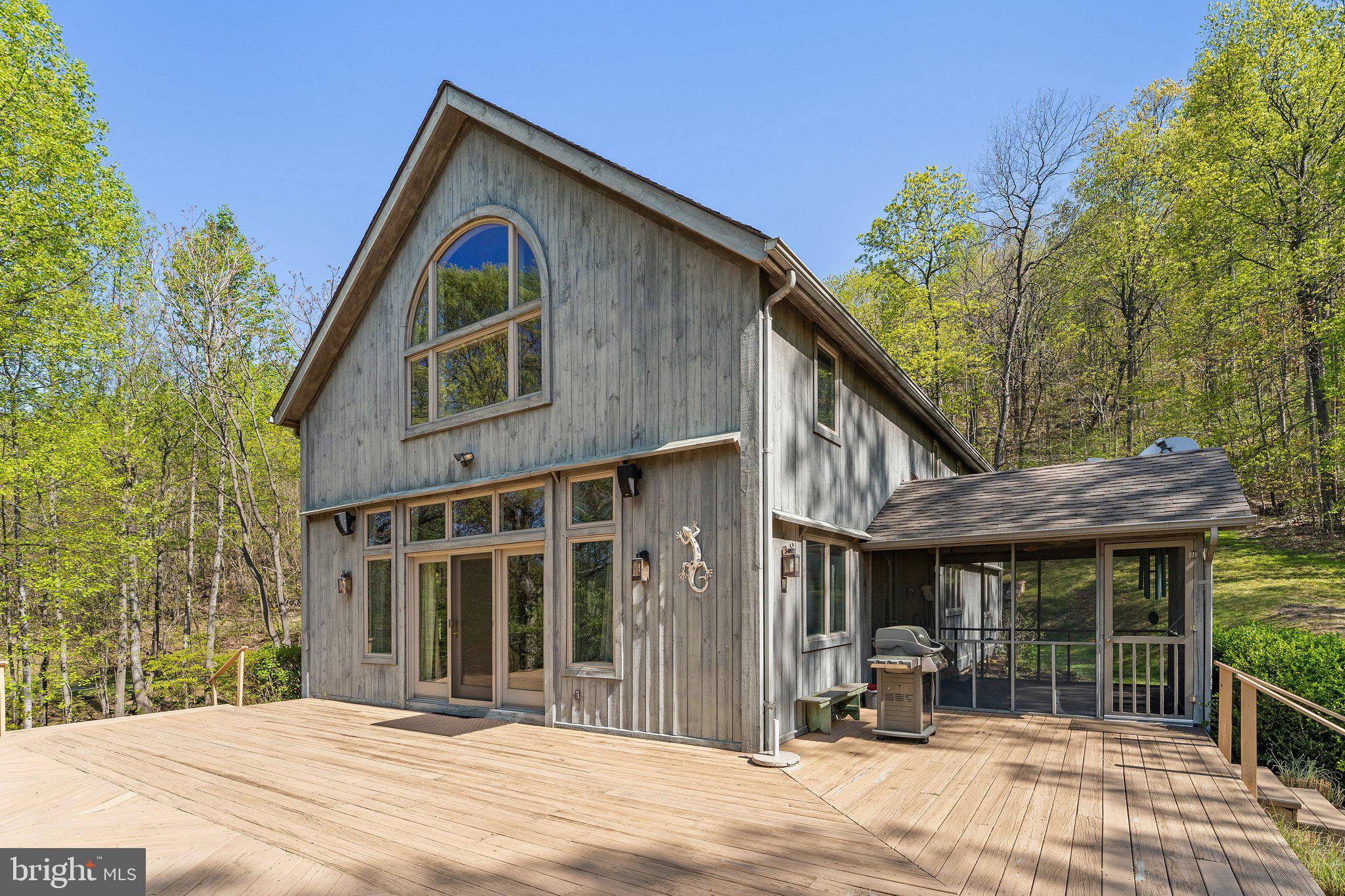 3897 Leeds Manor Road Markham, VA 22643 - Photo 3 of 63 large deck
