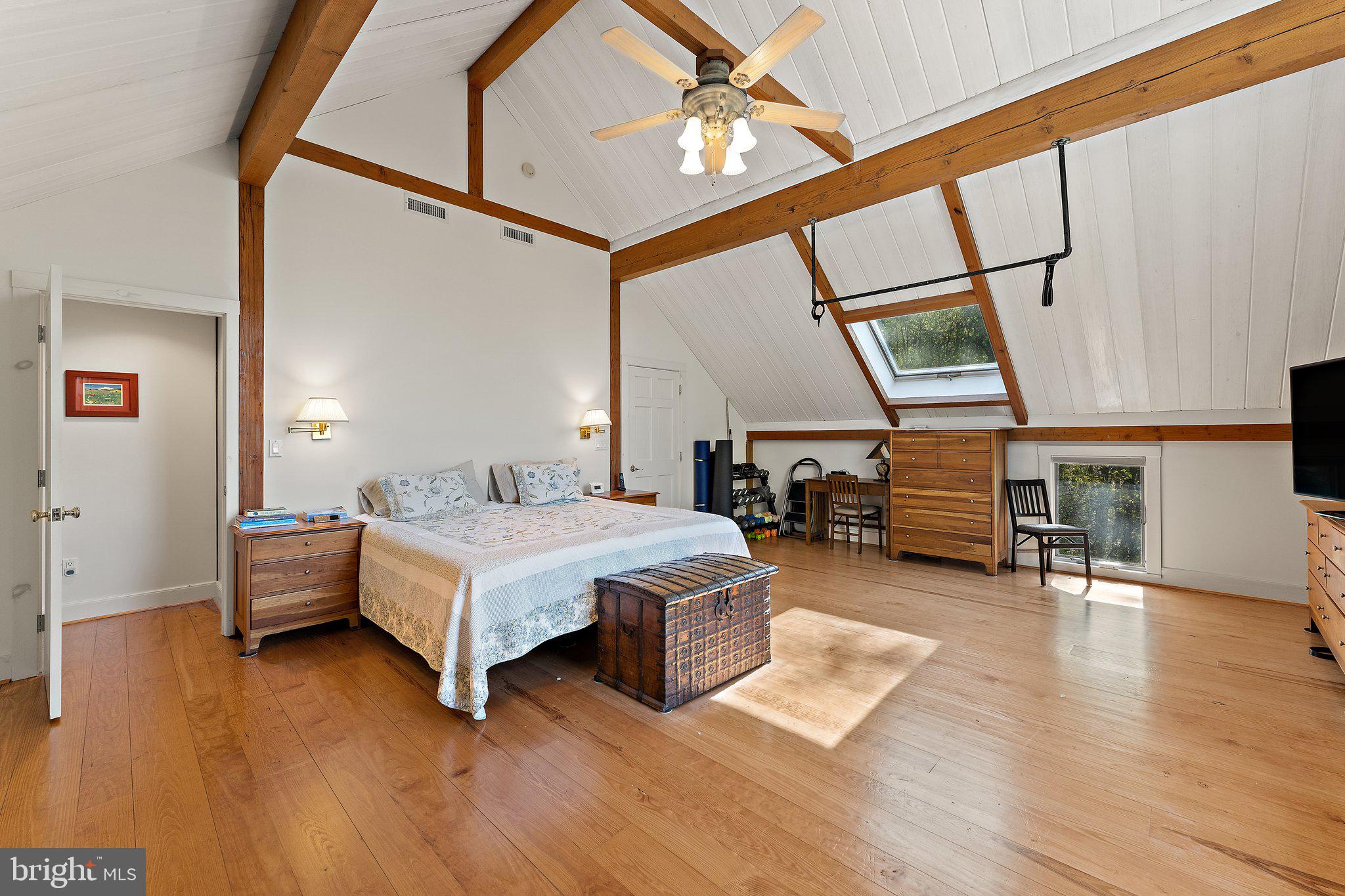 3897 Leeds Manor Road Markham, VA 22643 - Photo 33 of 63 Primary Bedroom