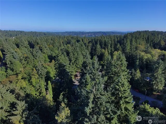 a car parked in front of a house