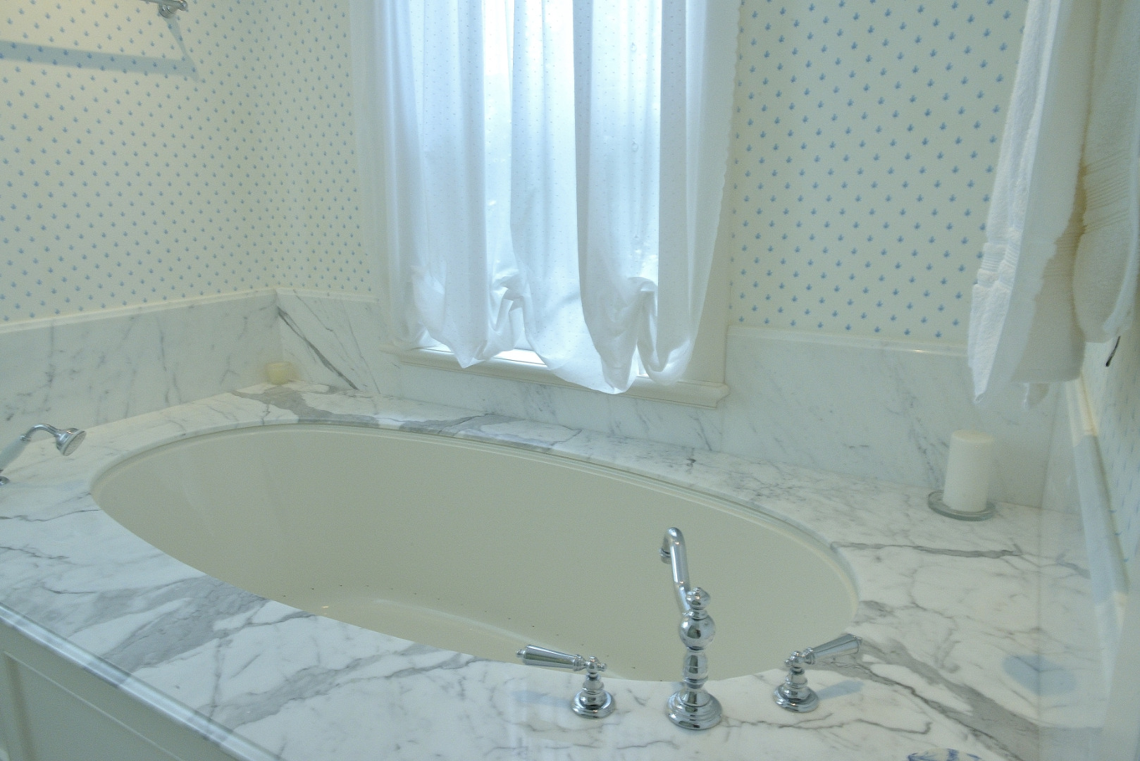 17 Wannacomet Road Nantucket, MA 02554 - Photo 23 of 36 Master Bath
