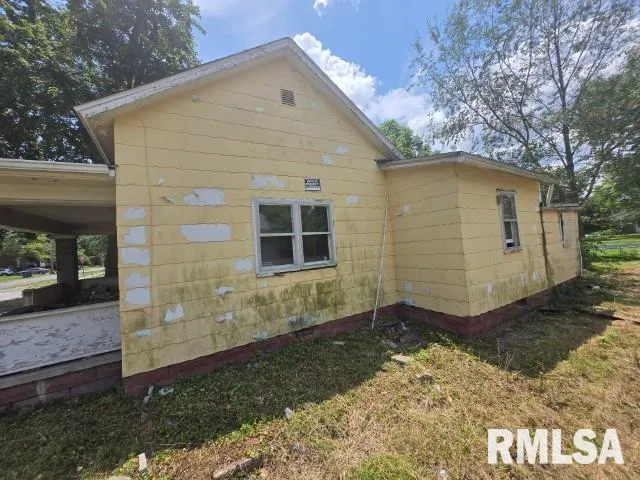$12,000 | 629 South 18th Street, Mount Vernon, IL 62864