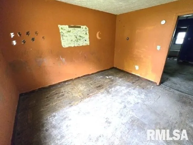 $12,000 | 629 South 18th Street, Mount Vernon, IL 62864