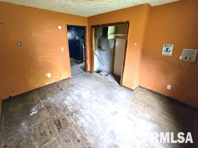 $12,000 | 629 South 18th Street, Mount Vernon, IL 62864