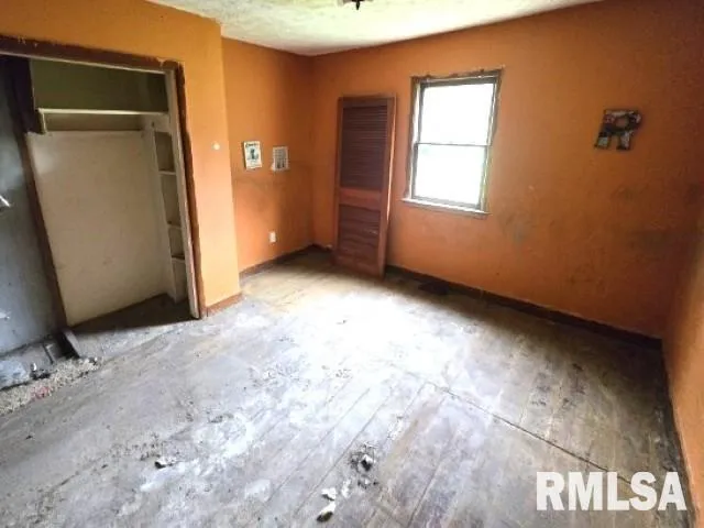 $12,000 | 629 South 18th Street, Mount Vernon, IL 62864