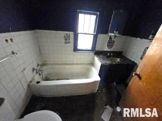 $12,000 | 629 South 18th Street, Mount Vernon, IL 62864