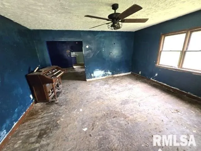 $12,000 | 629 South 18th Street, Mount Vernon, IL 62864