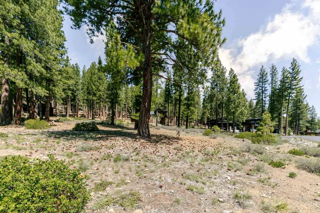 $2,700,000 | 11420 Ghirard Road, Truckee, CA 96161