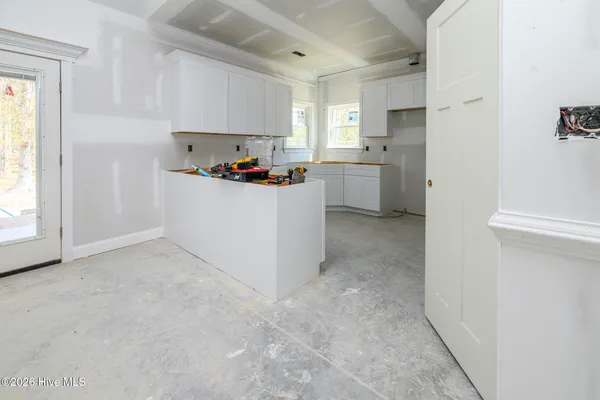 $475,000 | 303 Ramonas Lake Court, New Bern, NC 28560