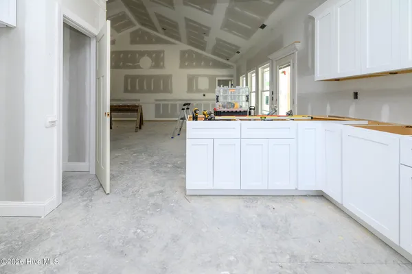 $475,000 | 303 Ramonas Lake Court, New Bern, NC 28560