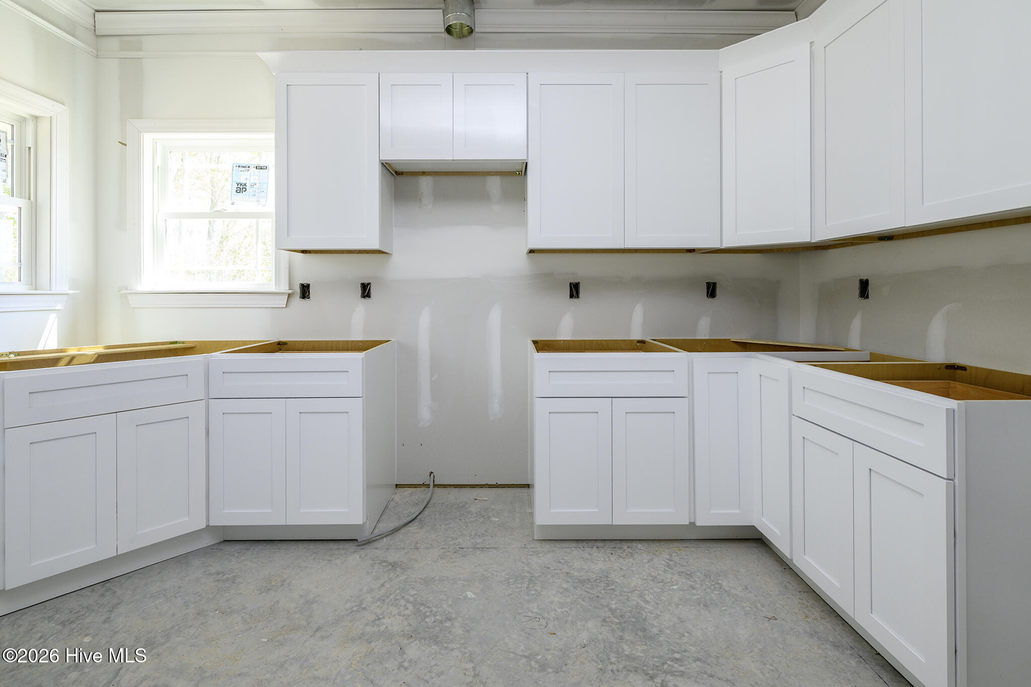 303 Ramonas Lake Court New Bern, NC 28560 - Photo 17 of 52 Kitchen