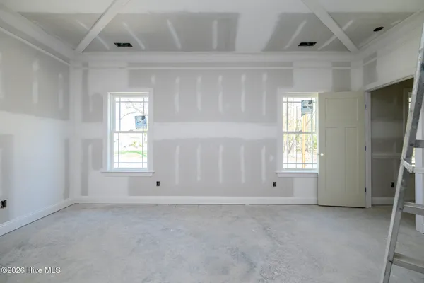$475,000 | 303 Ramonas Lake Court, New Bern, NC 28560