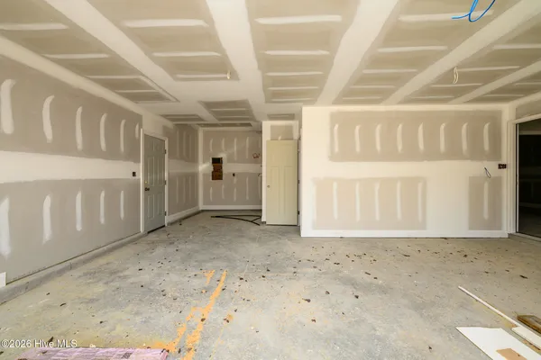 $475,000 | 303 Ramonas Lake Court, New Bern, NC 28560