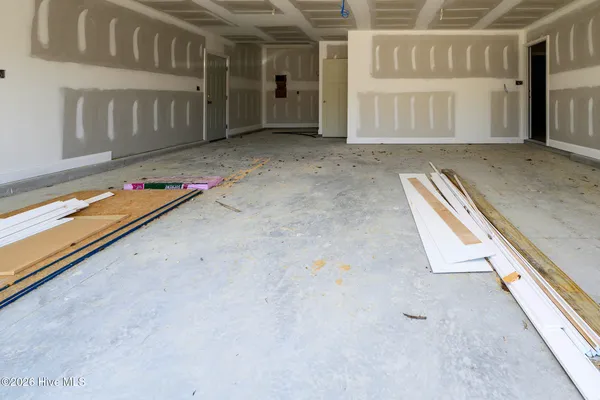 $475,000 | 303 Ramonas Lake Court, New Bern, NC 28560