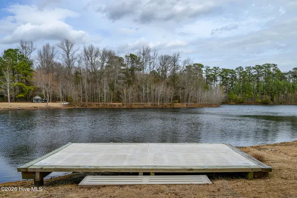 $475,000 | 303 Ramonas Lake Court, New Bern, NC 28560