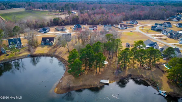 $475,000 | 303 Ramonas Lake Court, New Bern, NC 28560