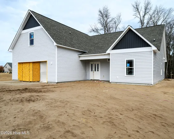 $475,000 | 303 Ramonas Lake Court, New Bern, NC 28560