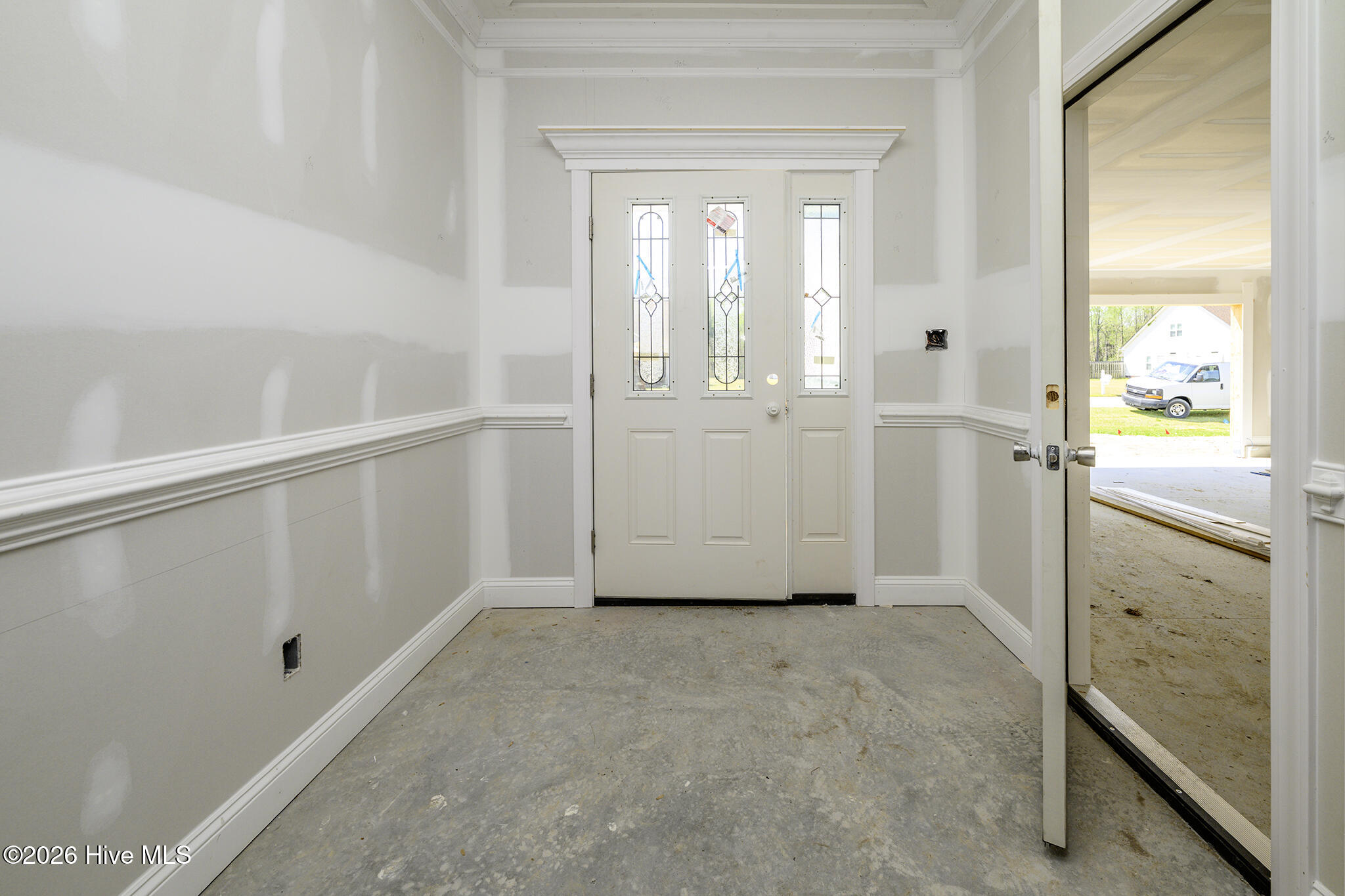 303 Ramonas Lake Court New Bern, NC 28560 - Photo 10 of 52 Foyer