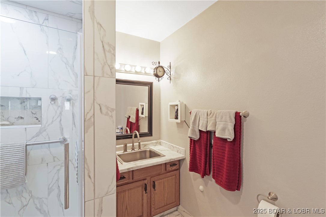 106 Mt Carmel Road Eldon, MO 65026 - Photo 19 of 39 remodeled bath