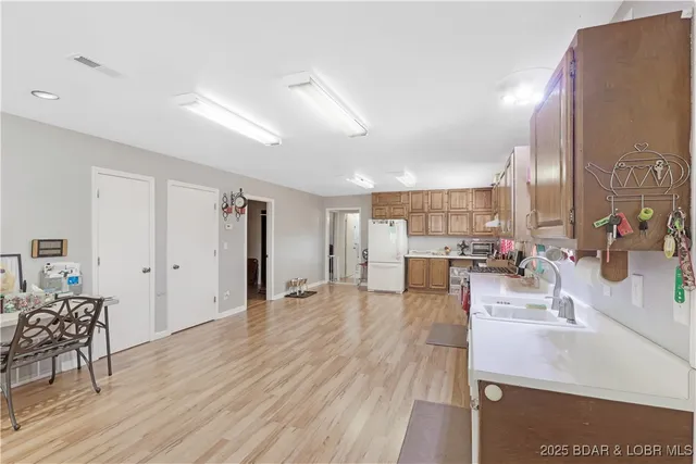 $325,000 | 106 Mt Carmel Road, Eldon, MO 65026