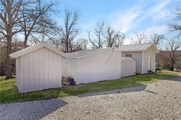 $310,000 | 106 Mt Carmel Road, Eldon, MO 65026