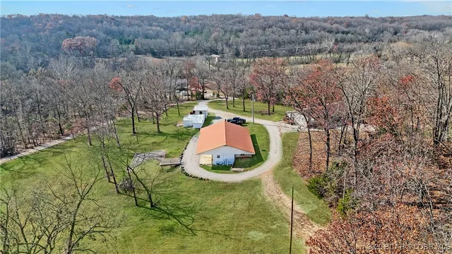 $325,000 | 106 Mt Carmel Road, Eldon, MO 65026