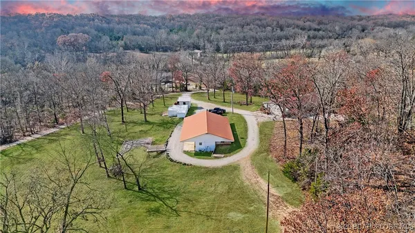 $310,000 | 106 Mt Carmel Road, Eldon, MO 65026