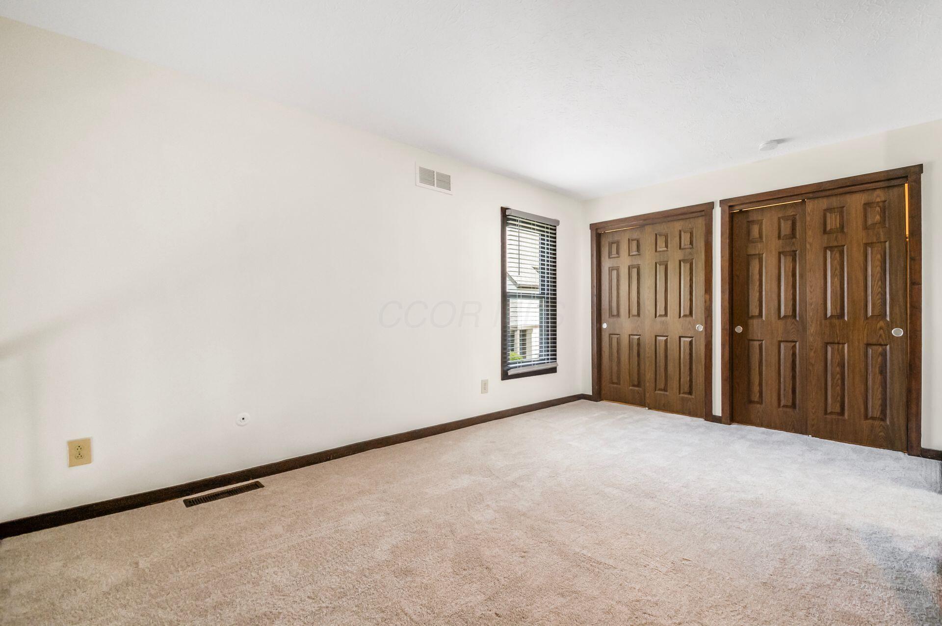 432 Edinburgh Road Dublin, OH 43017 - Photo 14 of 20 Double closet
