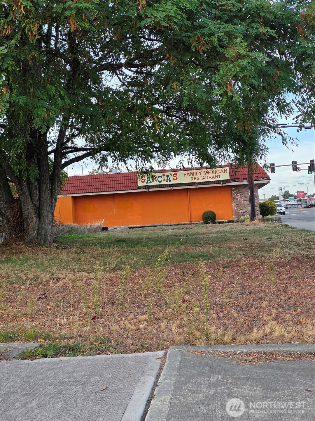 223 3rd Street Northeast Auburn, WA 98002 - Photo 4 of 4 a view of a yard